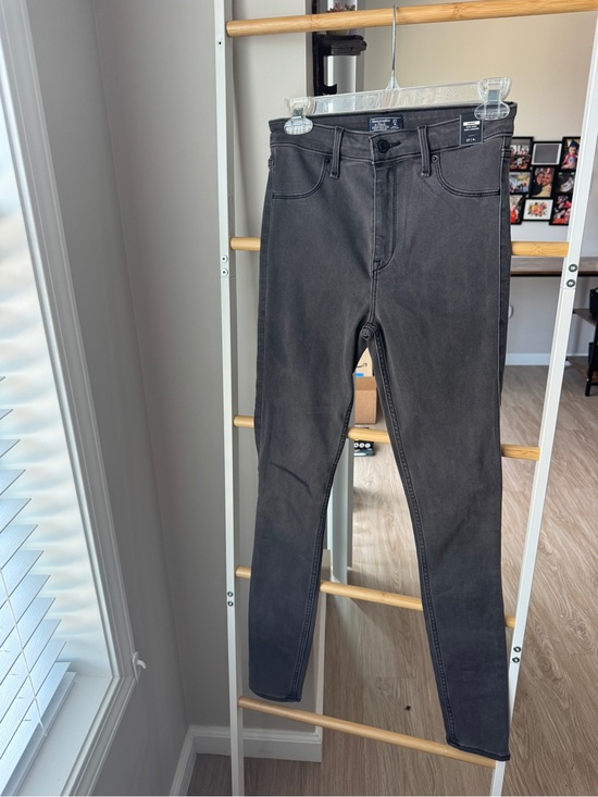 Abercrombie & Fitch Denim - Abercrombie & Fitch Women’s Skinny Jeans in Washed Charcoal